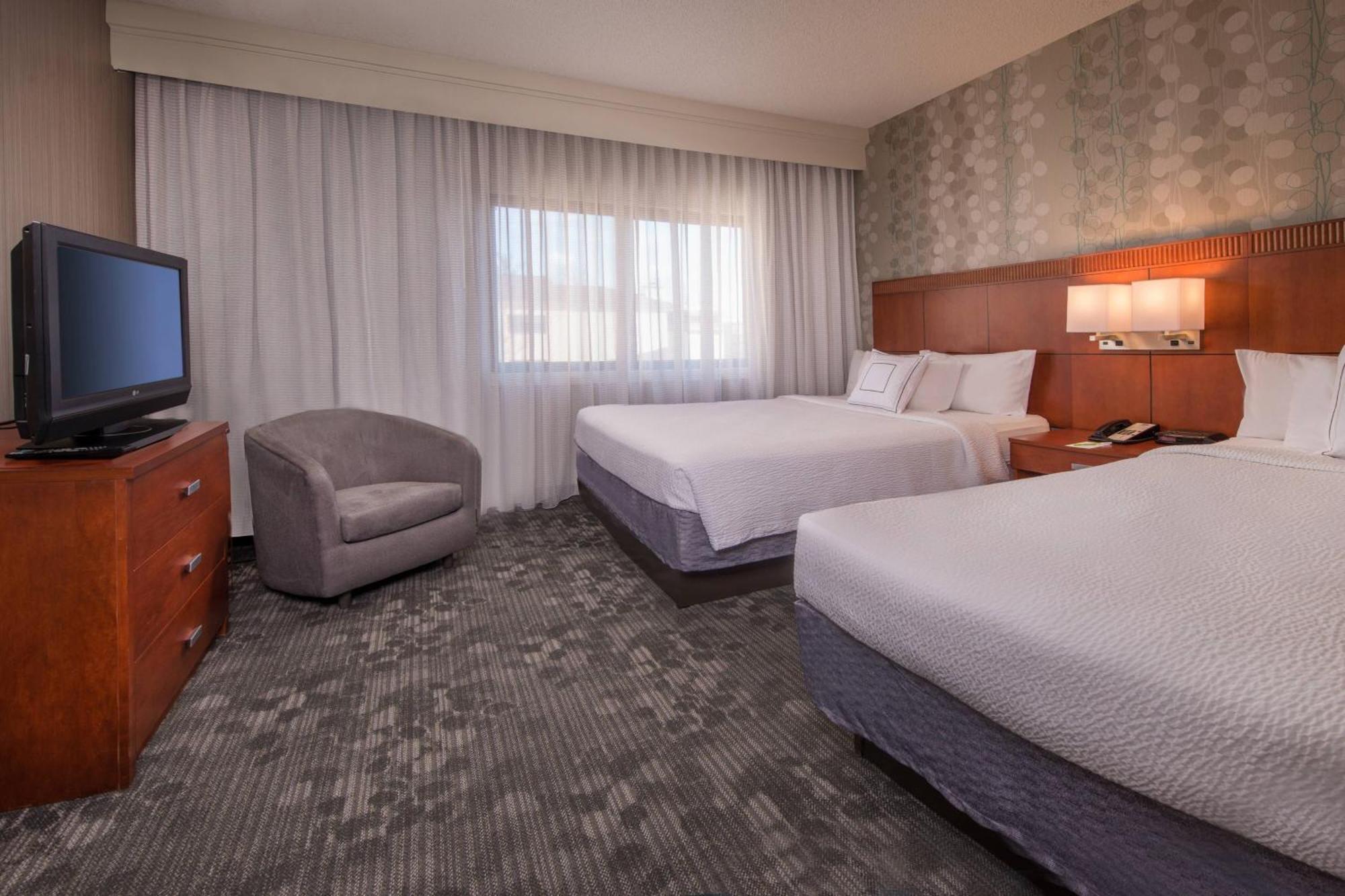 Courtyard By Marriott Dulles Airport Chantilly
