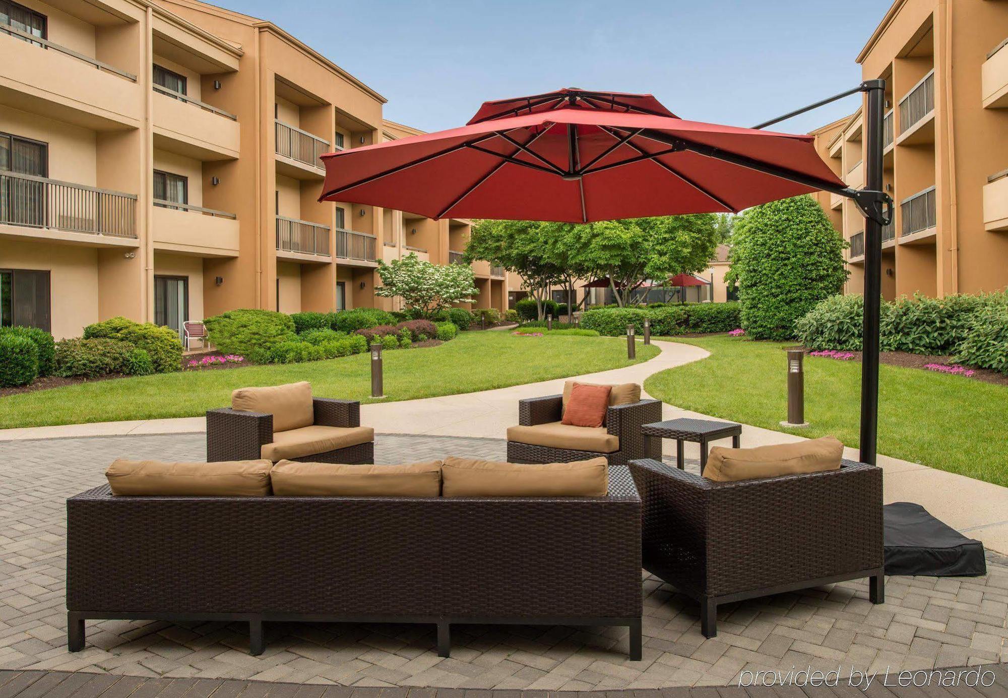 Hotel Courtyard By Marriott Dulles Airport 3*