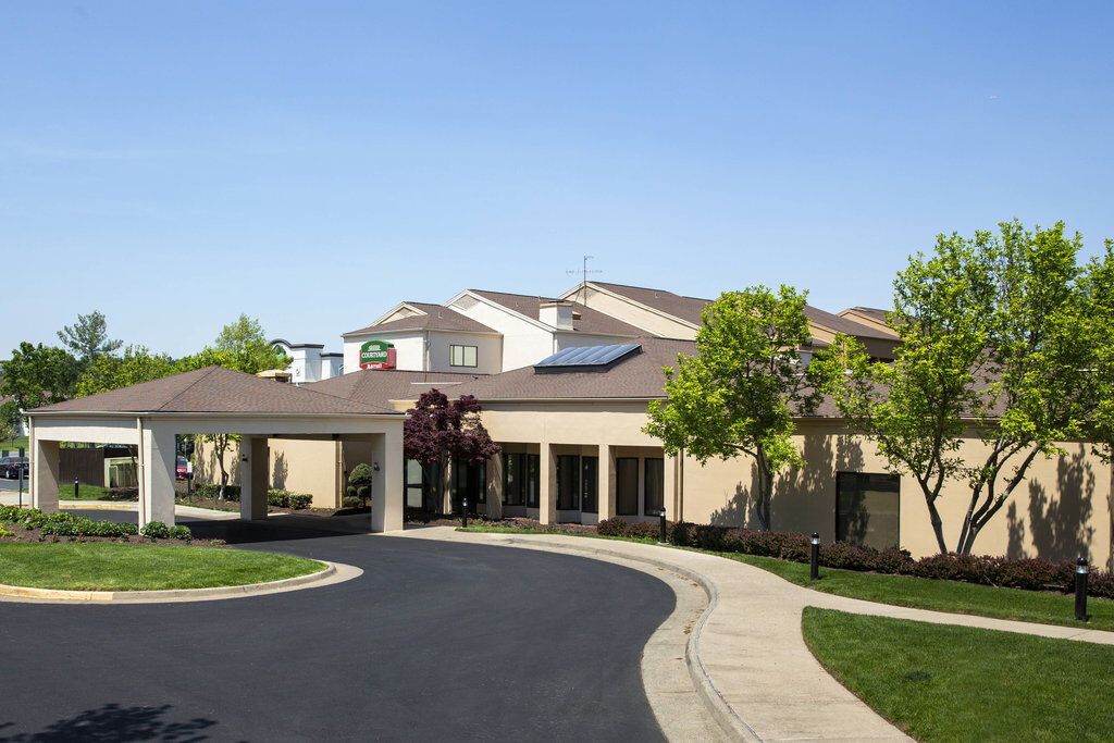 Courtyard By Marriott Dulles Airport 3*
